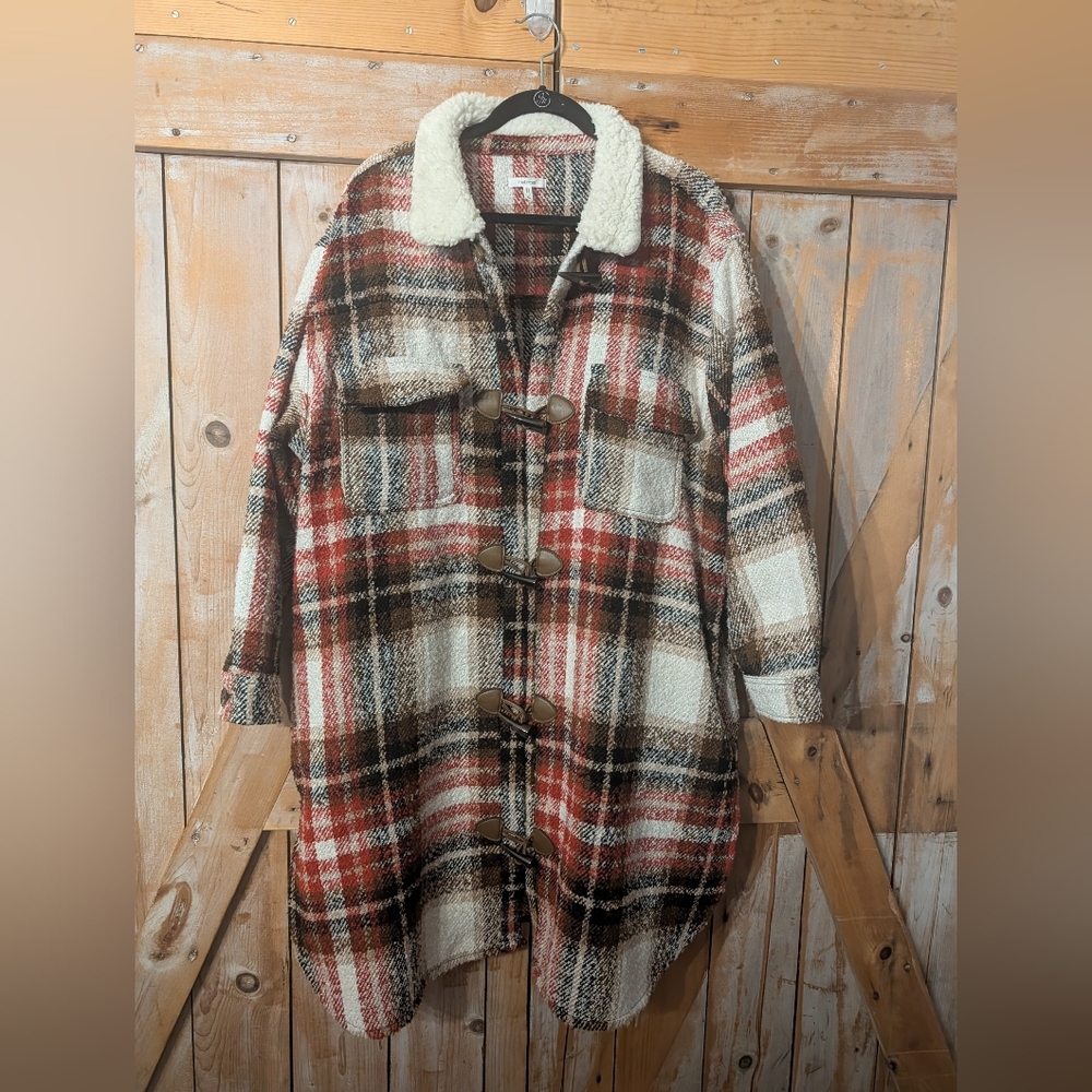 Cool Toggle Close Maurices Jacket.   XXL